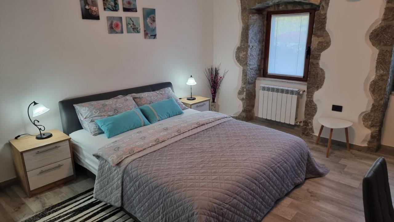Villa Kos Lupoglav  Екстер'єр фото