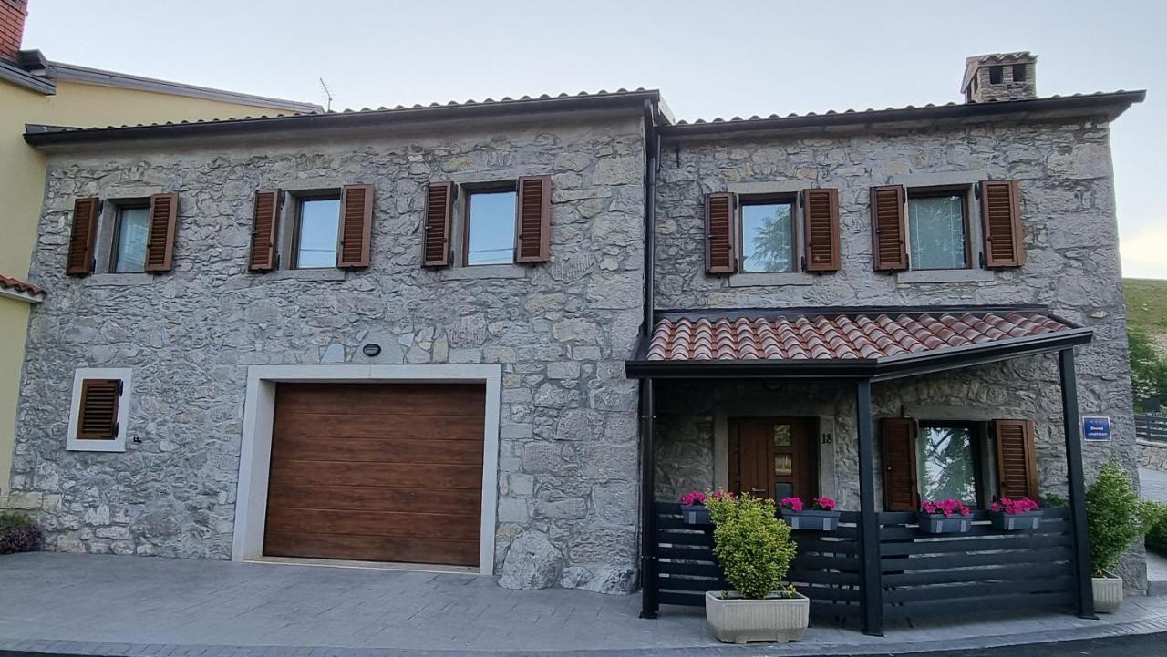 Villa Kos Lupoglav  Екстер'єр фото