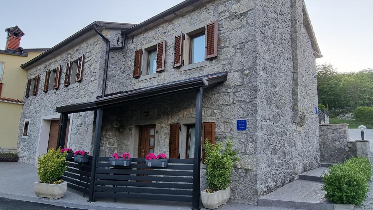 Villa Kos Lupoglav  Екстер'єр фото