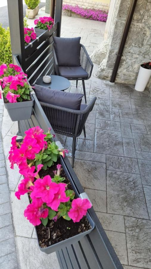 Villa Kos Lupoglav  Екстер'єр фото