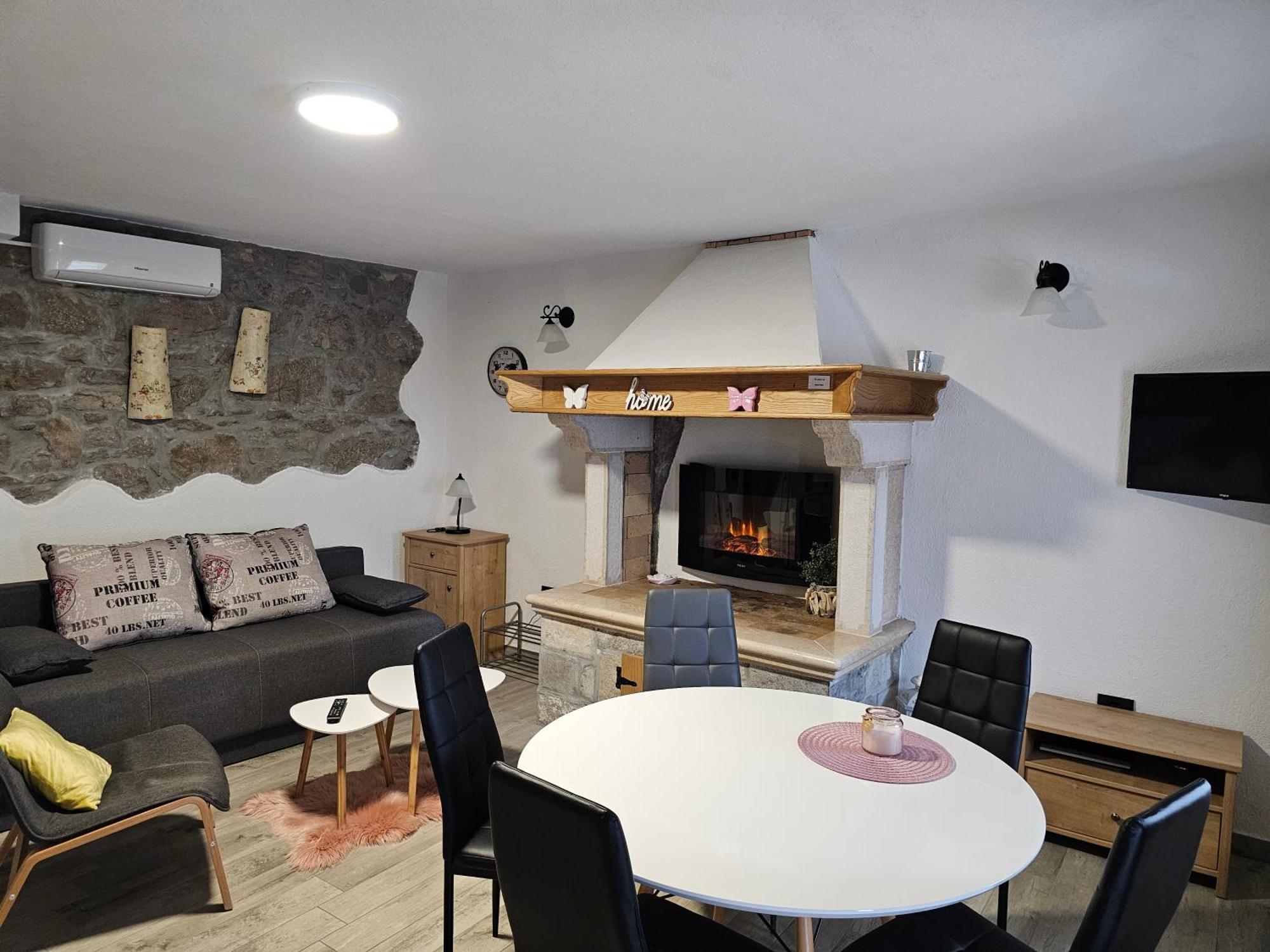 Villa Kos Lupoglav  Екстер'єр фото