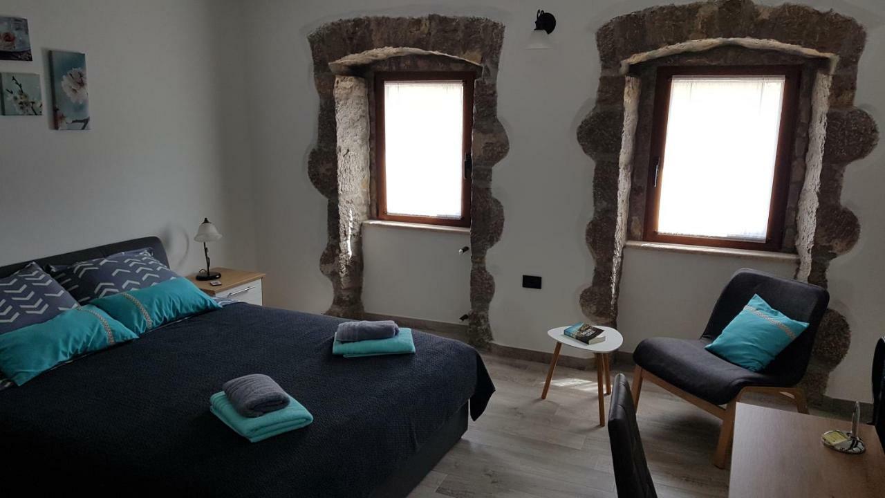 Villa Kos Lupoglav  Екстер'єр фото