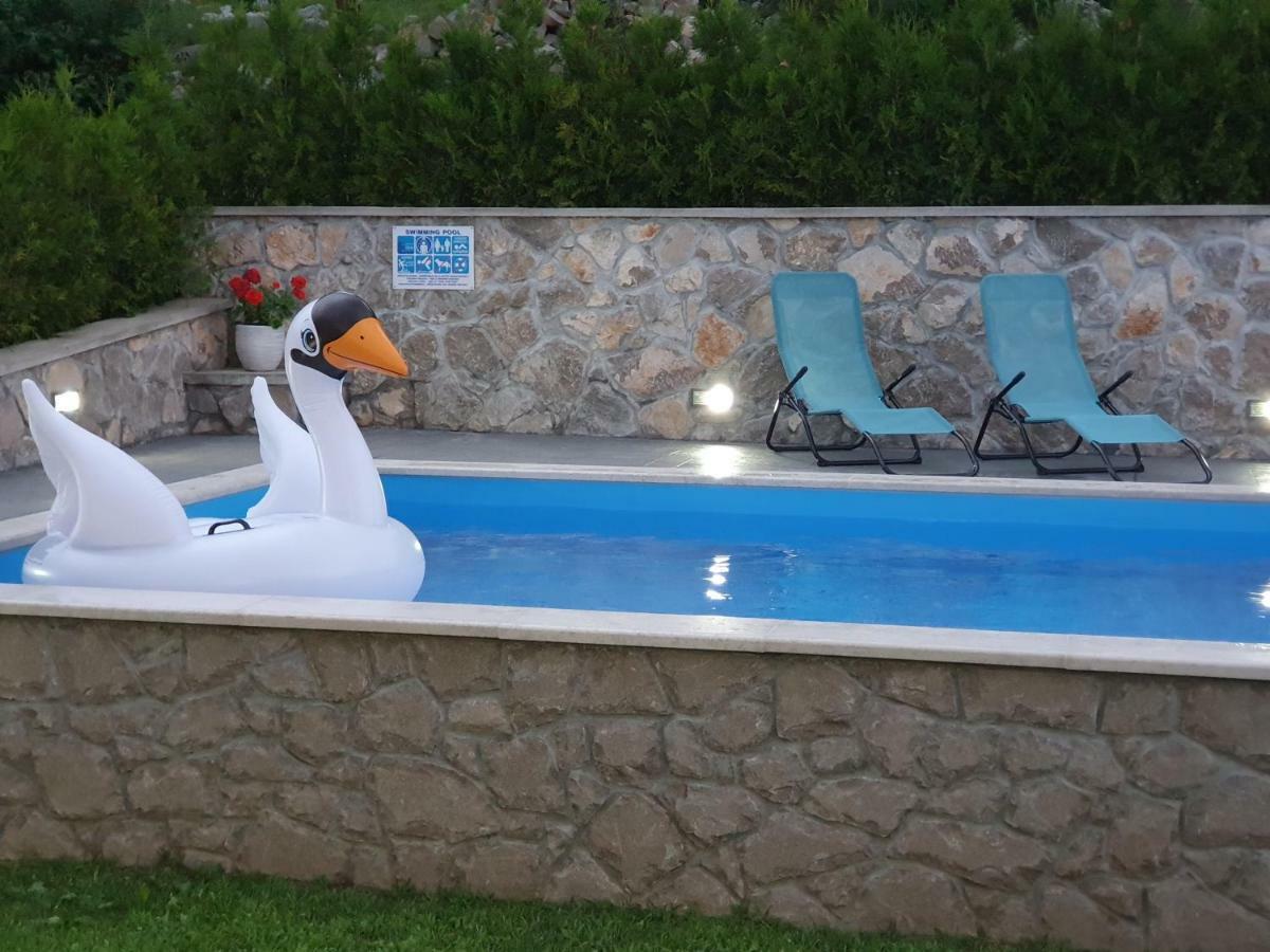 Villa Kos Lupoglav  Екстер'єр фото